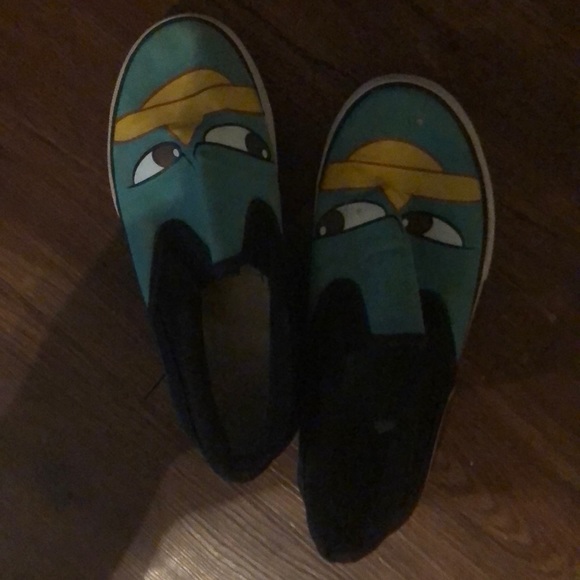 platypus nike slides